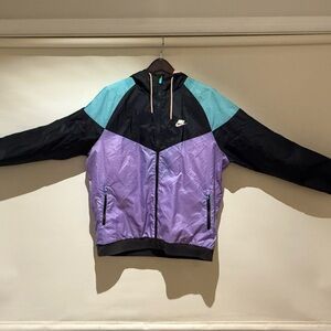Nike Black and Purple Windbreaker Windrunner
